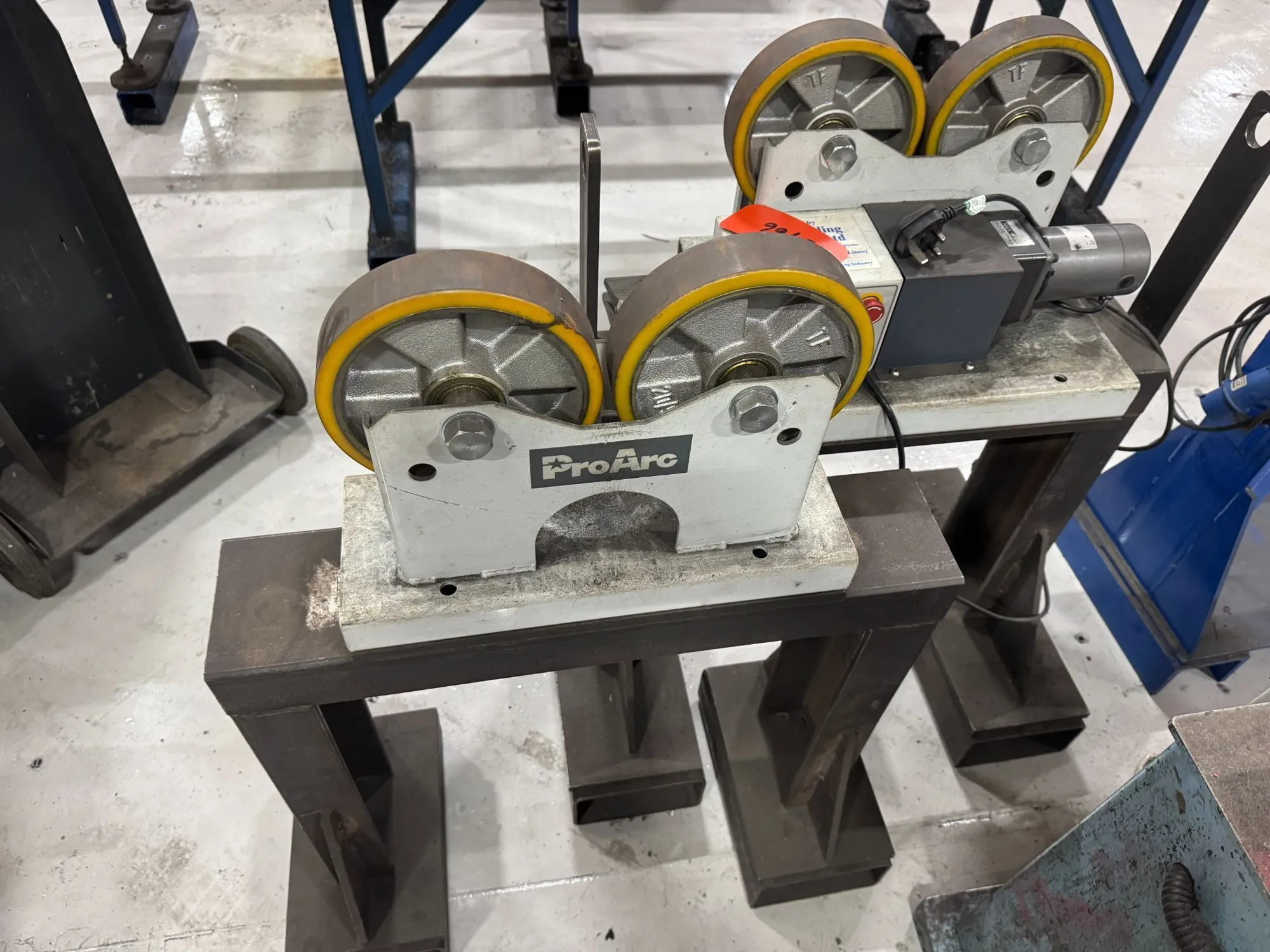 USED PRO-ARC WELDING tr01-03