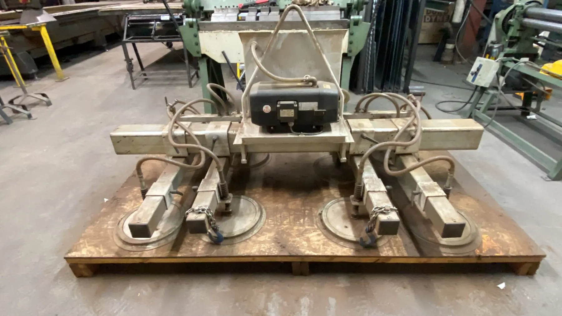 Used _UNKNOWN_ _UNKNOWN_ Vacuum Lifts, Sheet Metal Lifters British Columbia CA | Coast Machinery Group #1301586