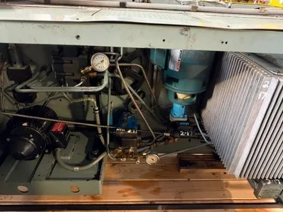 1970 GLOUCESTER 50" 418 Bag Machines, Bottom Seal in Line | Mark One Machinery (11)