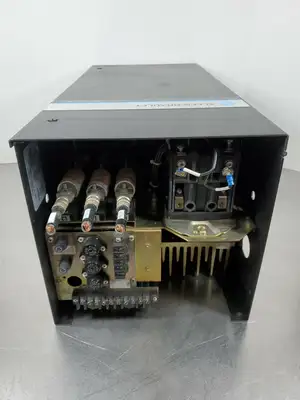 USED ALLEN BRADLEY 1395AR-1B-A110-FD1-CD1-LD-AD-SA-DA-N0A-P51-PB-AX.