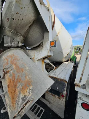 2005 STERLING Mixer Commercial trucks | Iron Listing (20)