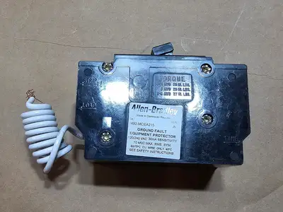 NEW ALLEN-BRADLEY 1492-MCEA215