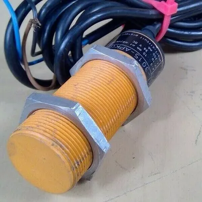 IFM Efector KI5001 KI-3015-APKG Capacitive Sensor 5E