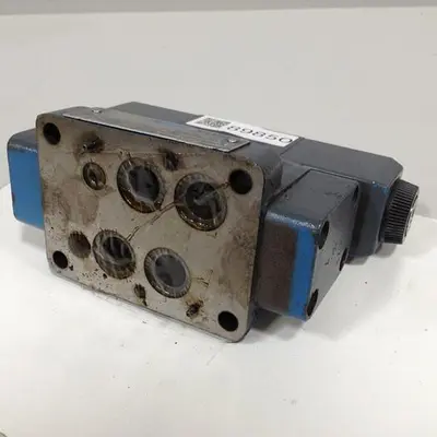 USED VICKERS DG4V-3-6C-M-U-HL7-60-B13