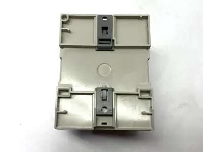 USED IDEC SMARTRELAY PROGRAMMABLE CPU 8 DIGITAL INPUTS 12/24VDC