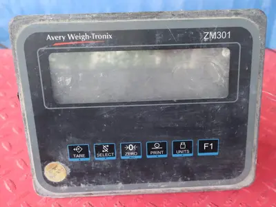 USED AVERY WEIGH-TRONIX DS3030A-01
