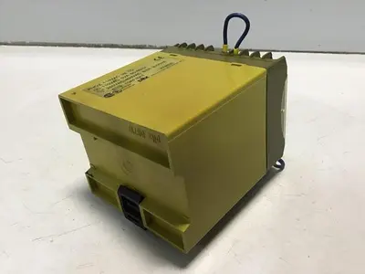 USED PILZ PNOZ110VAC3S1O