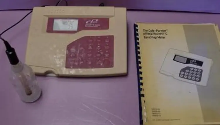 Used COLE-PARMER 59003-00 S/N: EP1000/12263 pH Meter Texas US | Bamko Surplus Process Equipment #935702