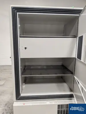 USED VWR VWR ULT Freezer, Model 5706