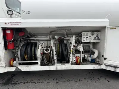 Used 2008 INTERNATIONAL 7500 Bucket (boom) trucks Washington US | Puget Sound Truck Sales #1541012