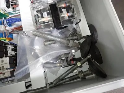USED LEYBOLD SP250