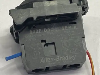 USED ALLEN BRADLEY LIGHT MODULE CONTACT BLOCK