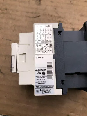 USED TELEMECANIQUE / SCHNEIDER ELECTRIC CAD32G7