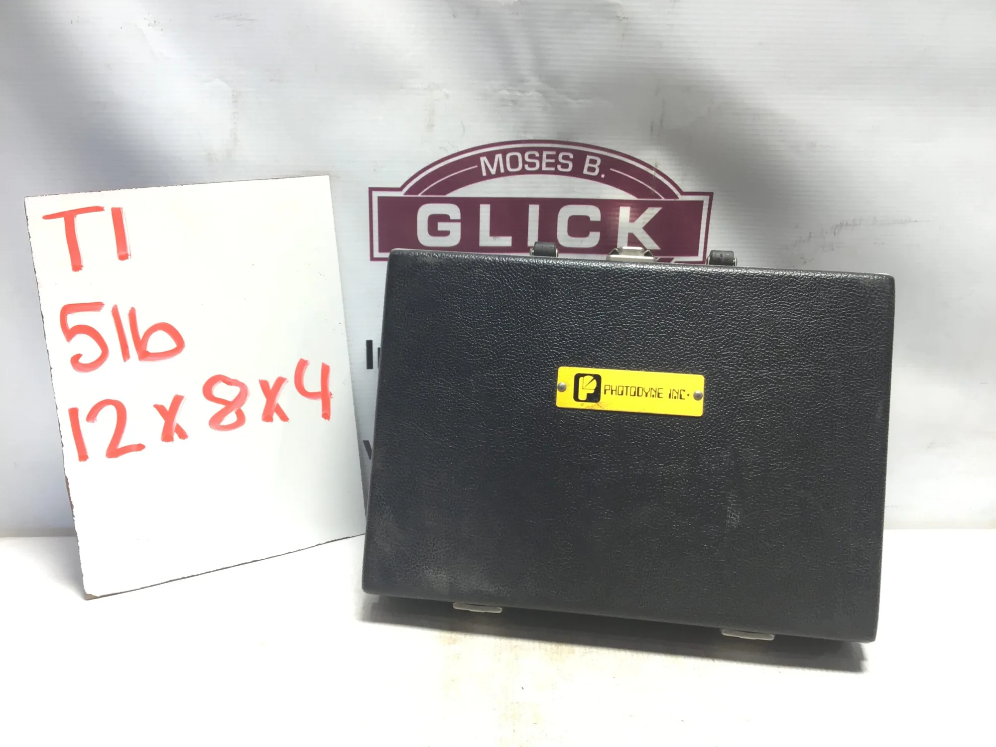 Photodyne Inc with 11XE FIBER OPTOIC POWER METER AND 8XE FIBER OPTIC POWER