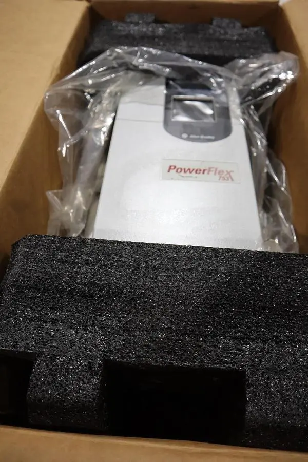 ALLEN BRADLEY POWERFLEX 753 20F11GB028JA0NNNNN SERIES A 10 HP STOCK 5001A