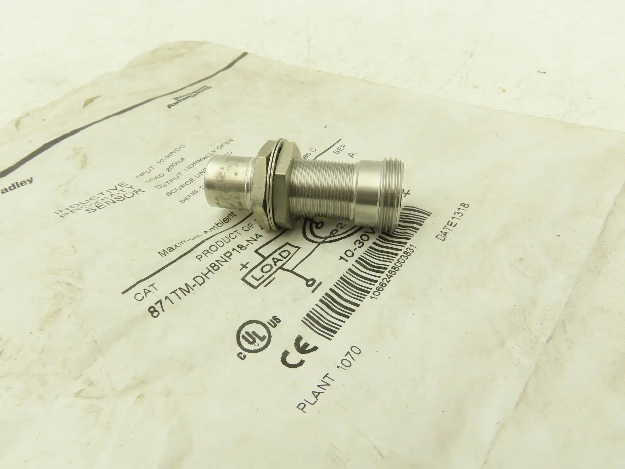 Allen Bradley 871TM-DH8NP18-N4 Proximity Sensor Inductive 10-30vdc 200mA 18mm OD