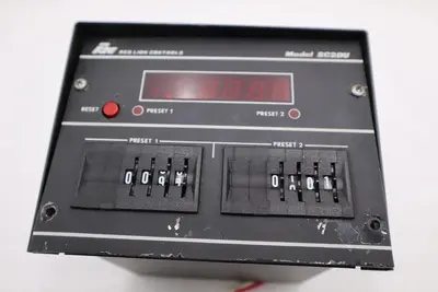 Red Lion Controls SC2DU Preset-Able Counter STOCK 3489A