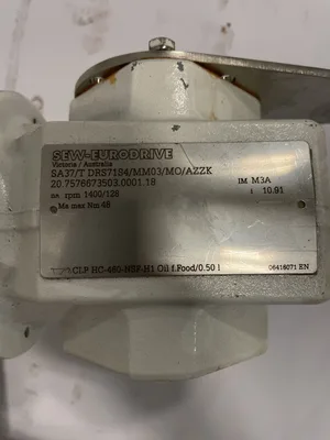 Sew-Eurodrive SA37/T DRS71S4/MM03/MO/AZZK Gear Reducer / Gearmotor 10.91:1 3PH