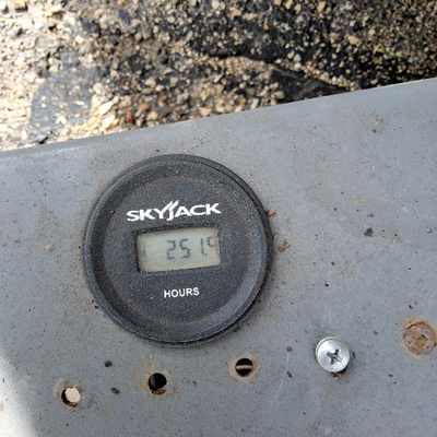 USED 2017 Skyjack SJ3219