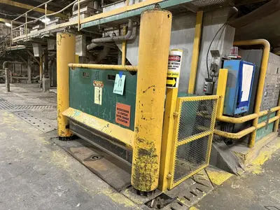 USED BLACK CLAWSON ROLL SPLITTER