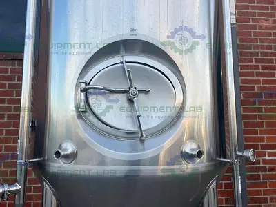 USED LMC 3180 LITER STAINLESS STEEL JACKETED FERMENTATION TANK