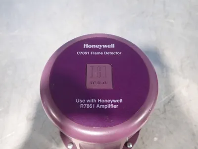 Used HONEYWELL C7061A1046 Gas Analyzers / Detectors Ohio US | HGR 24 #1406509