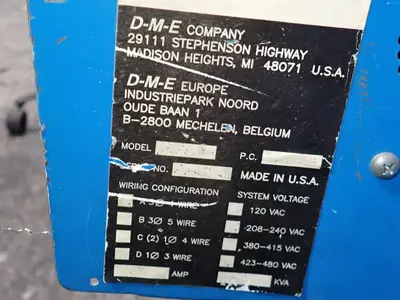 D-m-e Company Temperature Controller