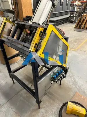 ODM Sticker and Ejector Machine
