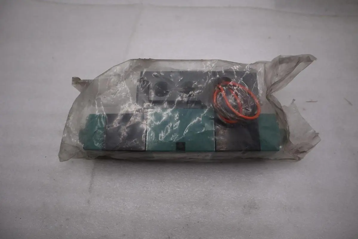 Numatics 153SS431K000030 Pneumatic Solenoid Valve 110-120v-ac 150psi NEW #5650CC
