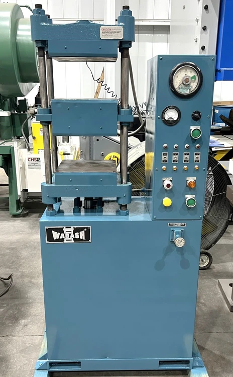 Used 1982 WABASH WABASH 30-1212-4TMB PRESS Hydraulic Presses | Alma Machinery #899173