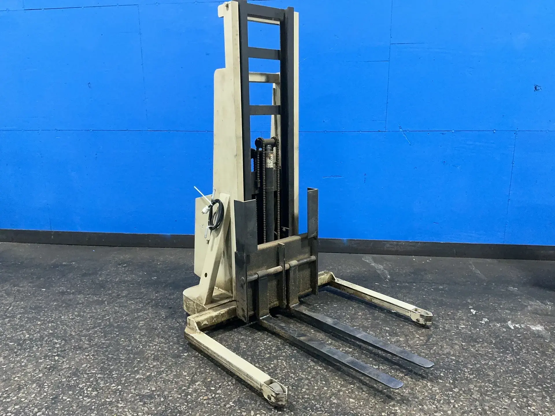 Used _UNKNOWN_ _UNKNOWN_ Pallet Stackers Ohio US | HGR 24 #1373314