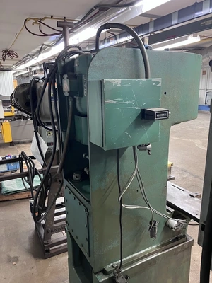 Used _UNKNOWN_ _UNKNOWN_ C-Frame Presses Michigan US | Miedema Asset Management Group #1371742