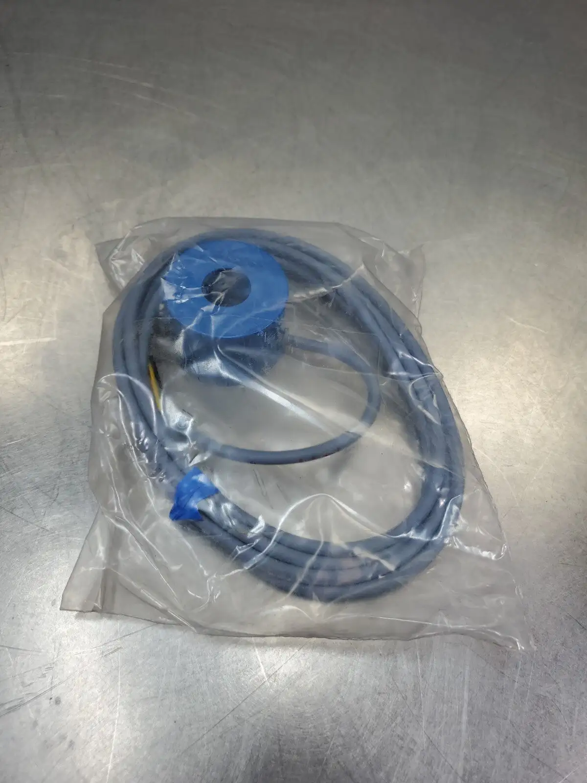 Electromatic D017E 24VDC 200mA Circular Proximity Sensor. 5E-3/5