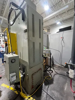 2014 ACCURL HPP x 160T / 16T Hydraulic Press | Universal Press & Machinery (UPM) (4)