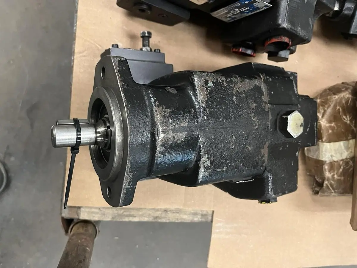 USED OIL GEAR PVWH10RDAYCNNNTKCP
