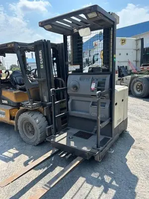 USED CROWN EQUIPMENT CORPORATION SP301030-S