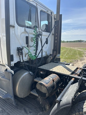 USED 2016 FREIGHTLINER CASCADIA 125