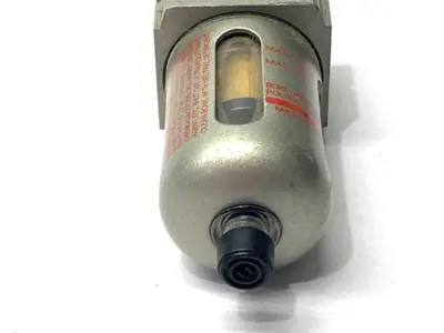 Used SMC Pneumatic Filter 1/4" NPT Filters Michigan US | Maverick Industrial Sales #1514704