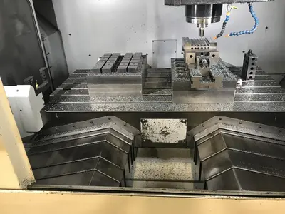 USED 2006 MAKINO V77
