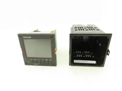 Honeywell DC2800CE0S0200100000 DC2800 Universal Digital Temperature Controller