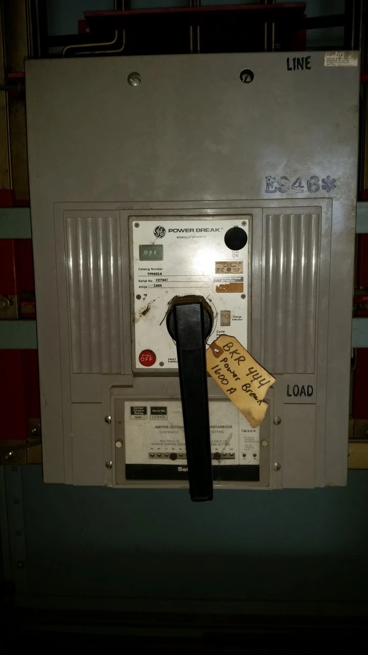 1600 Amps GE Power Breaker