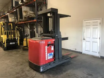 USED 2012 RAYMOND 540-OPC30TT