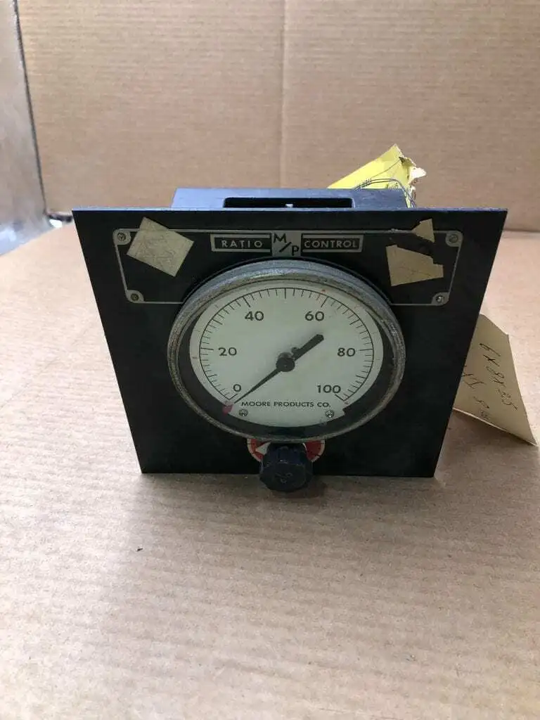 Moore Products 524T2 0 to 100 Nullmatic Pressure Controller
