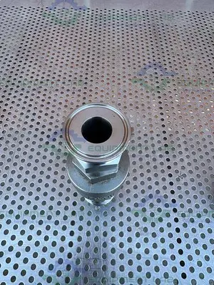 USED DFT VALVES 1 SCV CHECK VALVE 510 PSI W/ 1" SANITARY FITTING