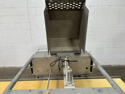 Guillotine Cutter