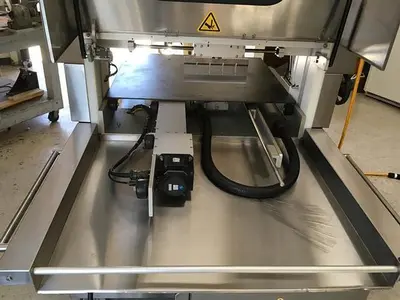 Food Tools Model ACC-10USRW Ultrasonic Cake Cutter