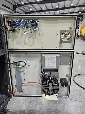 USED 2015 FANUC R-2000IC/210F