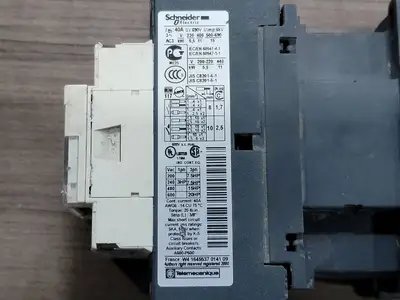 USED SCHNEIDER ELECTRIC LC1D25