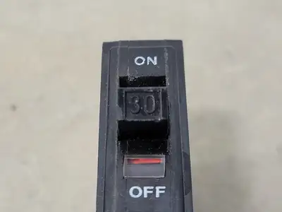 USED SQUARE D QO130