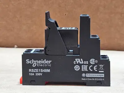 Used SCHNEIDER ELECTRIC RSB2A080F7 Misc Electrical & Power Parts British Columbia CA | Lenmark #1439451